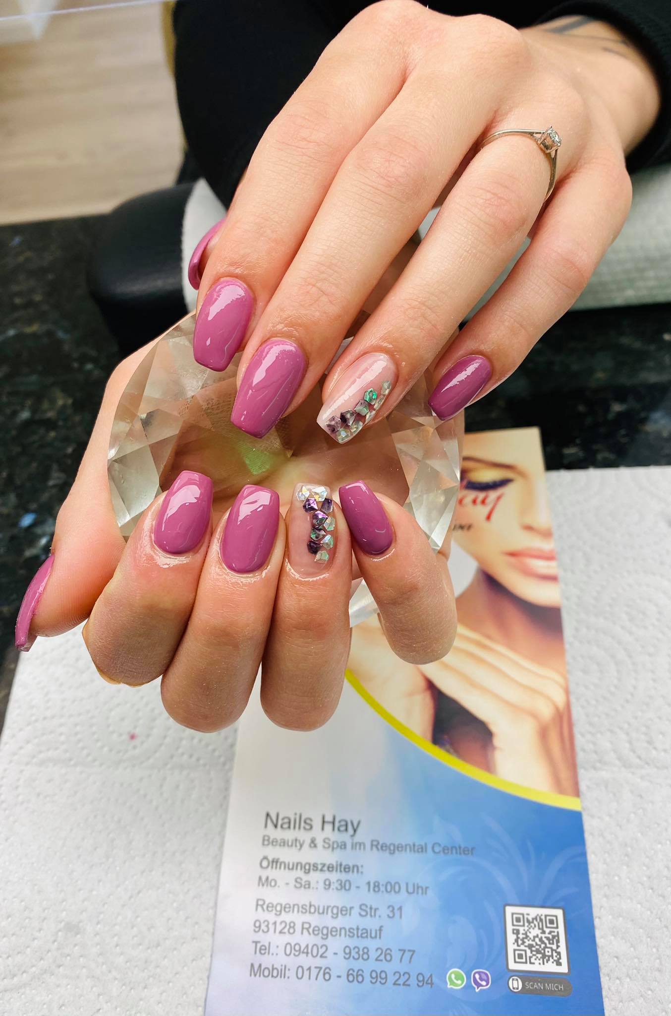 Nails Hay   Regensburger Str 31   93128 Regenstauf